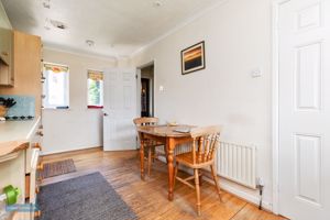 Kitchen/Breakfast room- click for photo gallery